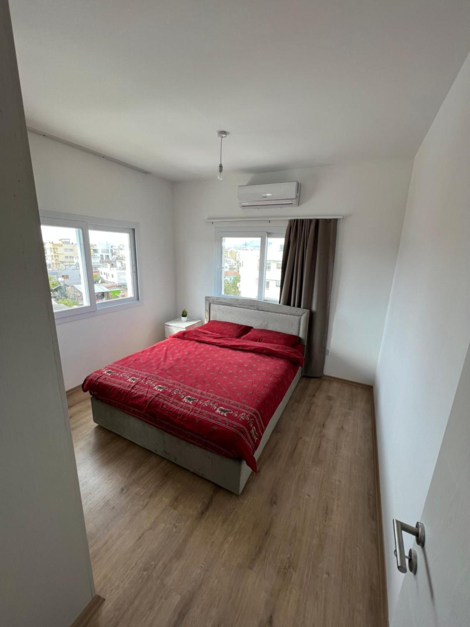 Tetris Apartment Spacious Comfortable Nicosia Rum bild